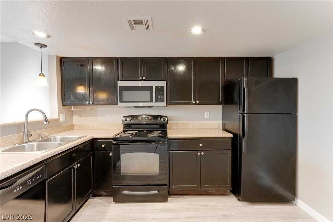 1901 Goodwill St #D - Photo 2 of 17