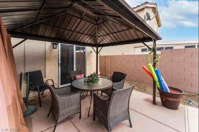6669 Lucky Strike Way - Photo 7 of 20