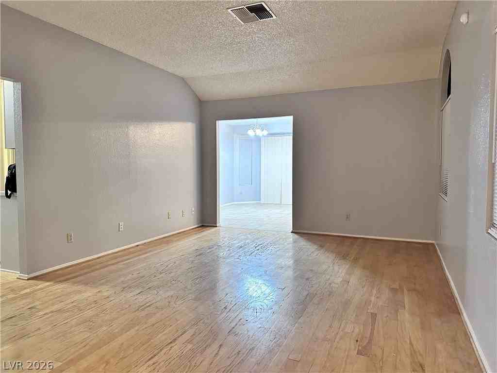 8413 Dunphy Ct - Photo 4 of 9