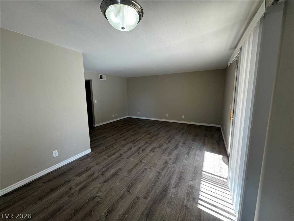 5471 Indian River Dr #402 - Photo 6 of 17