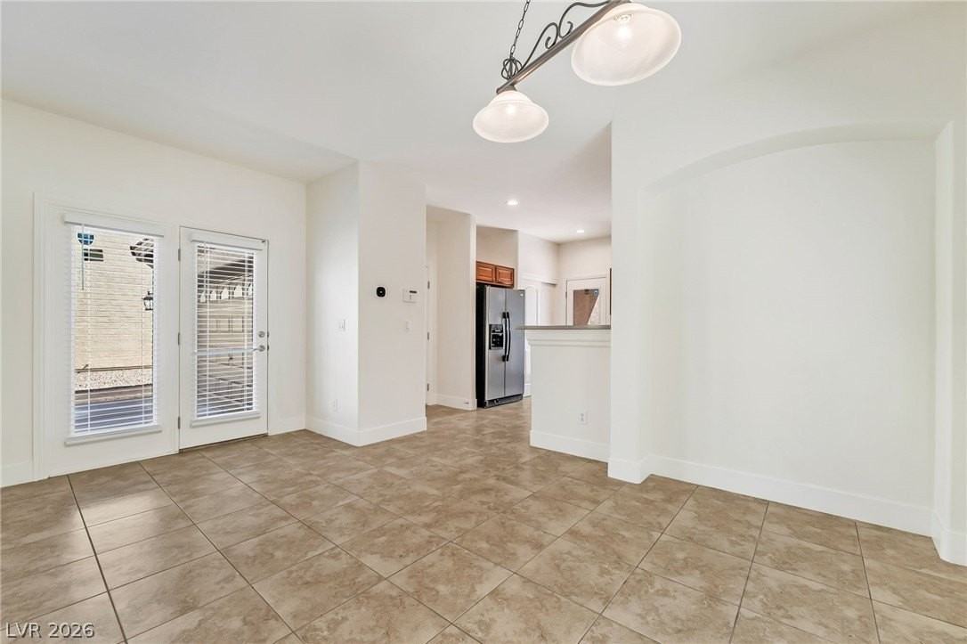 9372 Glendora Valley St - Photo 7 of 24
