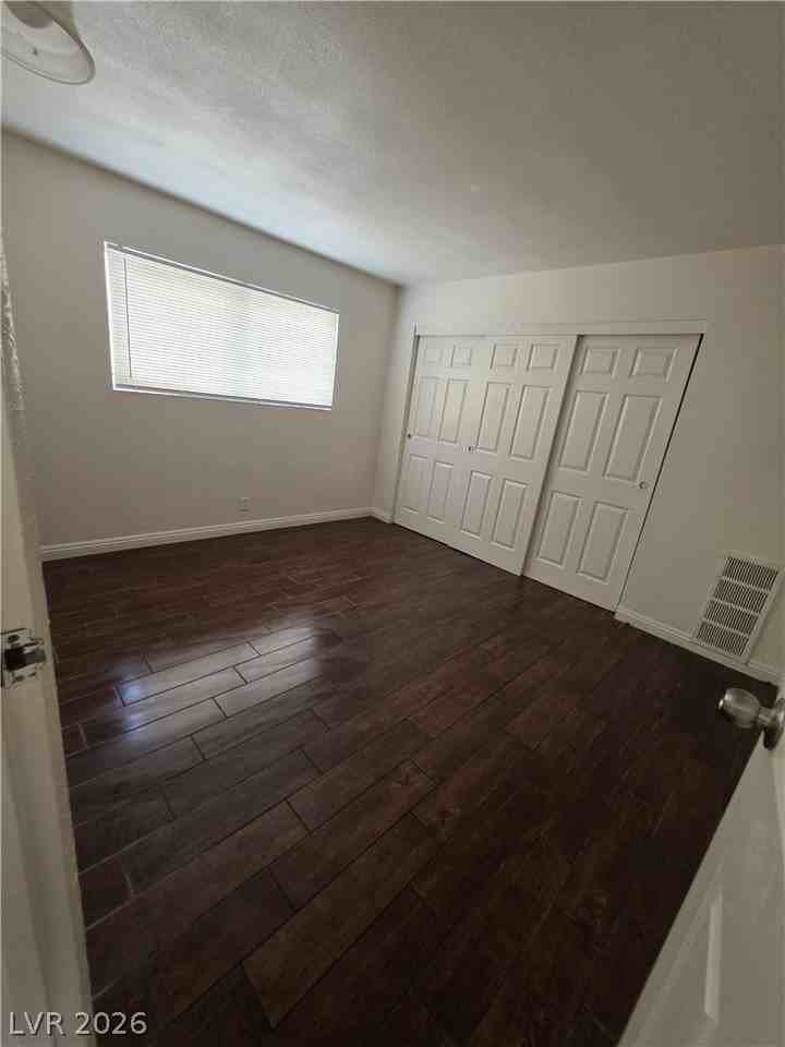 2626 Lynnwood St #2 - Photo 5 of 11