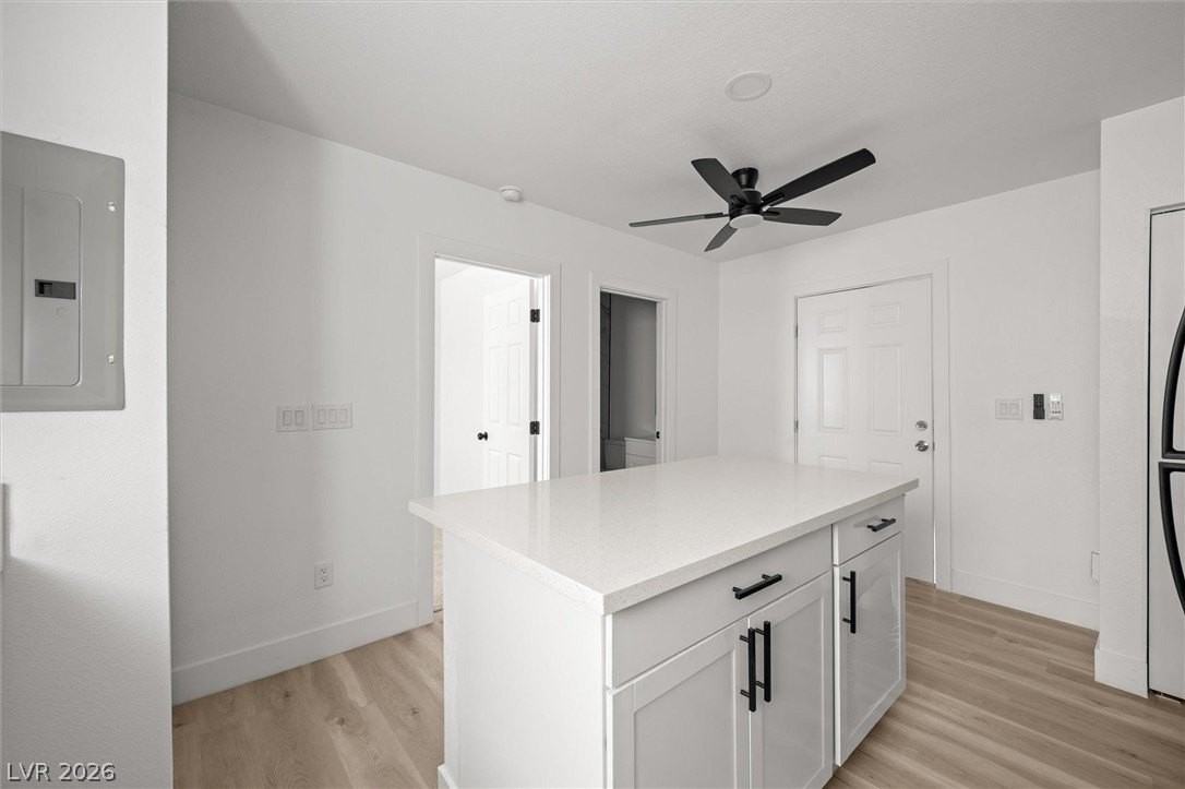 623 N 10th St #C - Photo 4 of 9