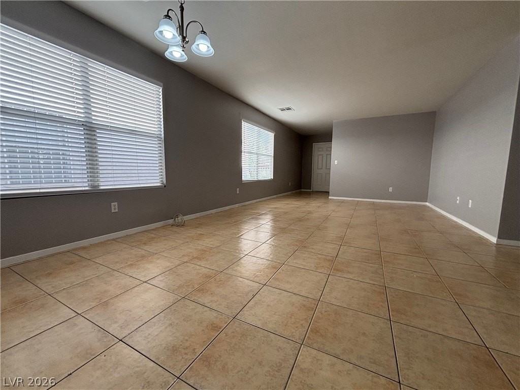 5344 Dawes Ct - Photo 3 of 20