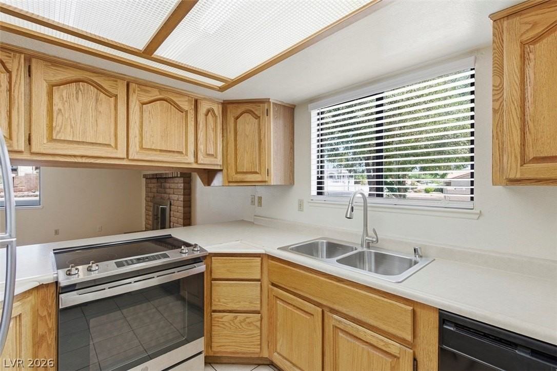 1320 Georgia Ave #A - Photo 5 of 14