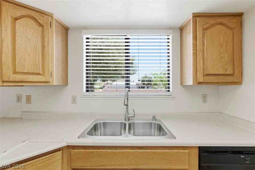 1320 Georgia Ave #A - Photo 6 of 14