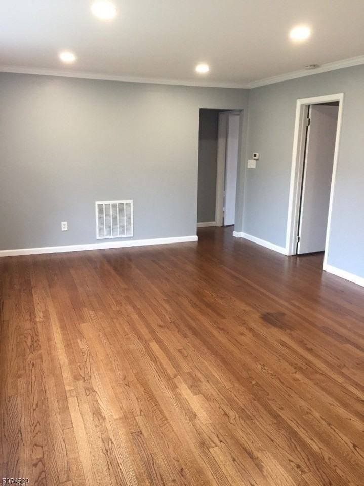 10 Stanford Dr #3A - Photo 3 of 7