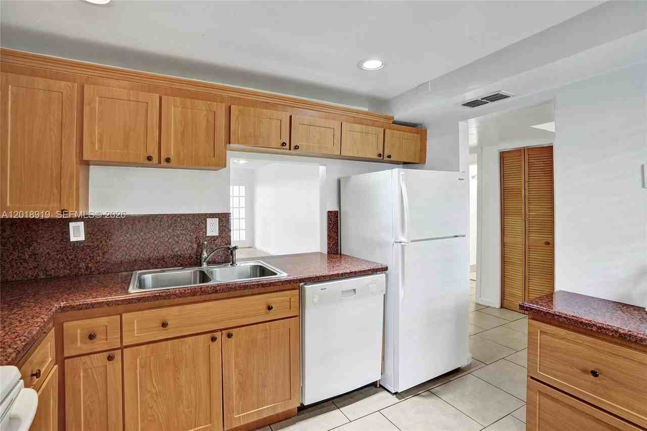 1601 Ne 191st St #B112 - Photo 6 of 31