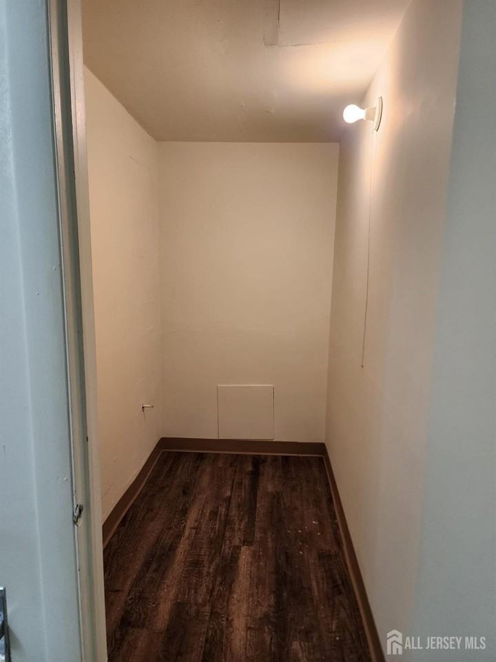 356 Ridge Rd #D10 - Photo 7 of 36