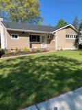 402 Leslie Ln - Photo 1 of 1
