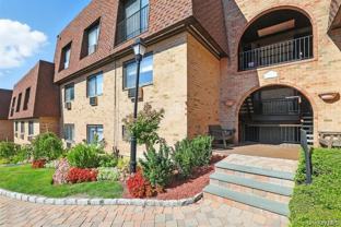 330 Central Park Ave #F8 - Photo 1 of 1