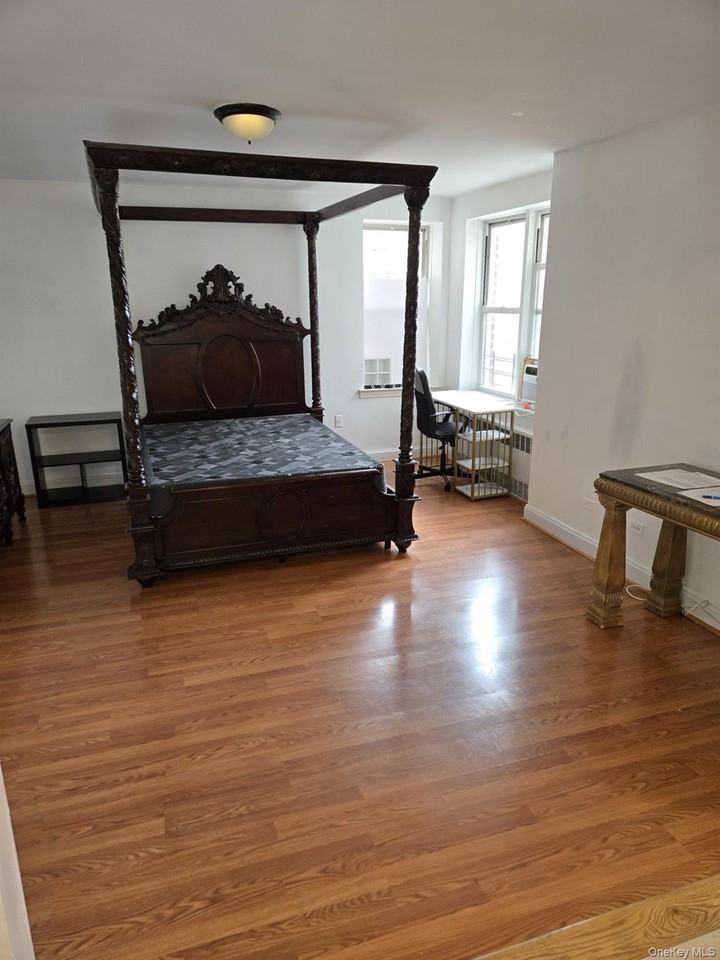 6435 Yellowstone Blvd - Photo 2 of 23