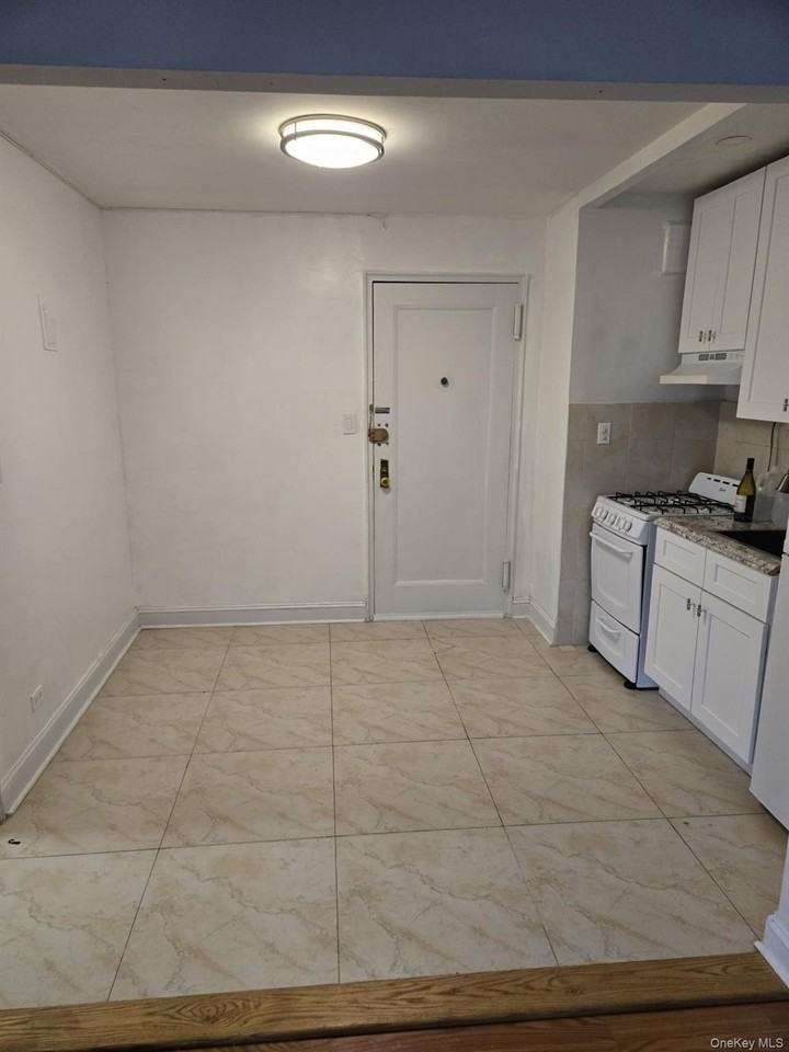 6435 Yellowstone Blvd - Photo 7 of 23