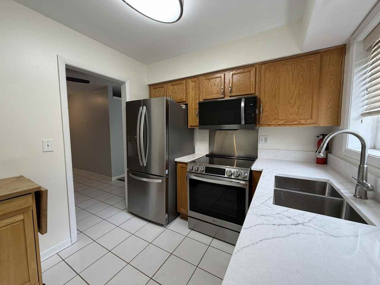 337 N Carter St #202 - Photo 6 of 16