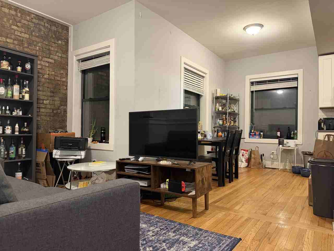 935 E 54th Pl #1 - Photo 4 of 16