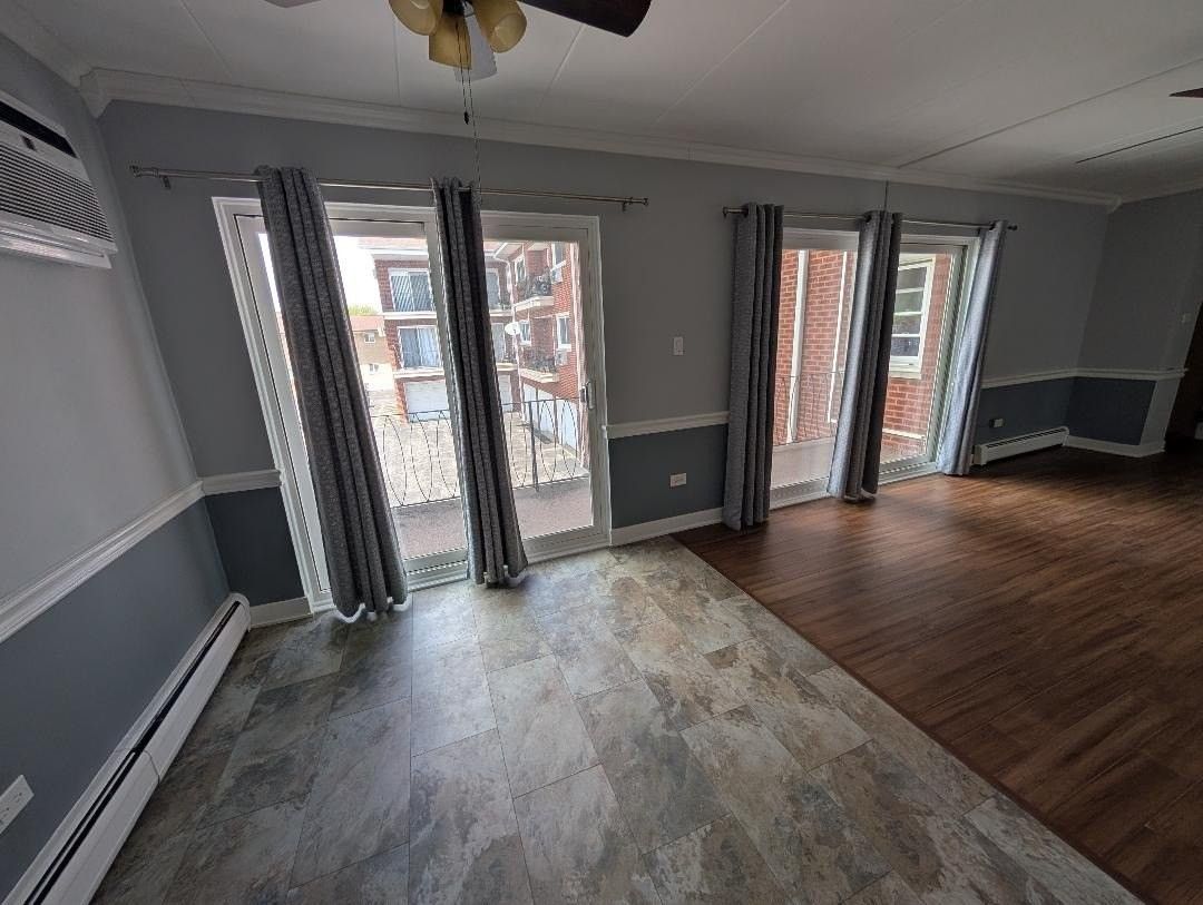 4752 W 101st St #8B - Photo 4 of 14