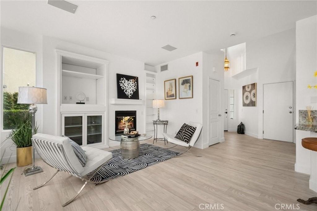 27321 Sahara Pl - Photo 4 of 47
