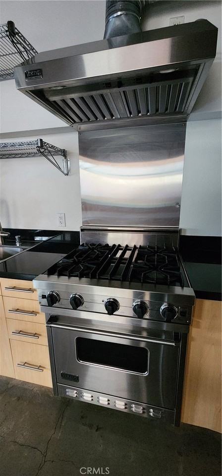 835 Locust Ave #108 - Photo 3 of 8