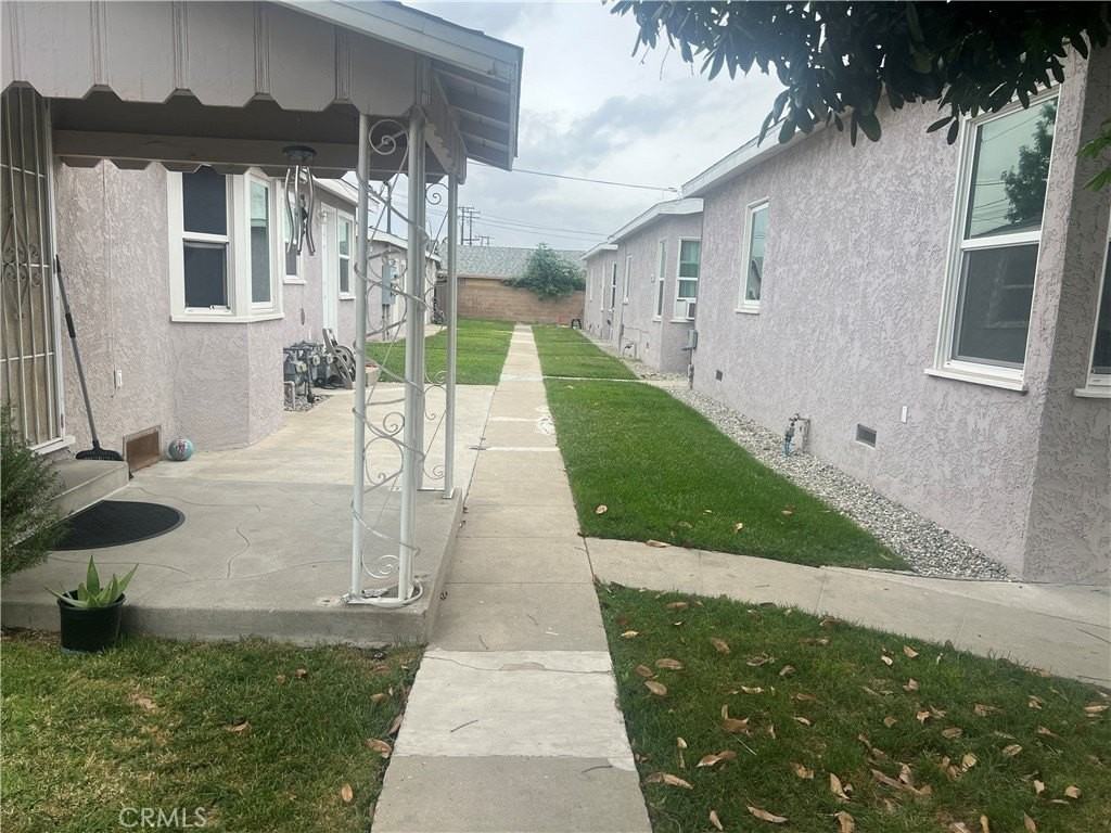 9649 Harvard St - Photo 2 of 5