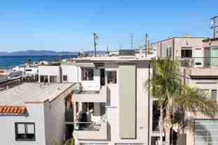 207 42nd St #A - Photo 1 of 1