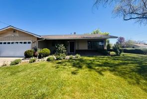 featured image of 889 Morrison Ave #1