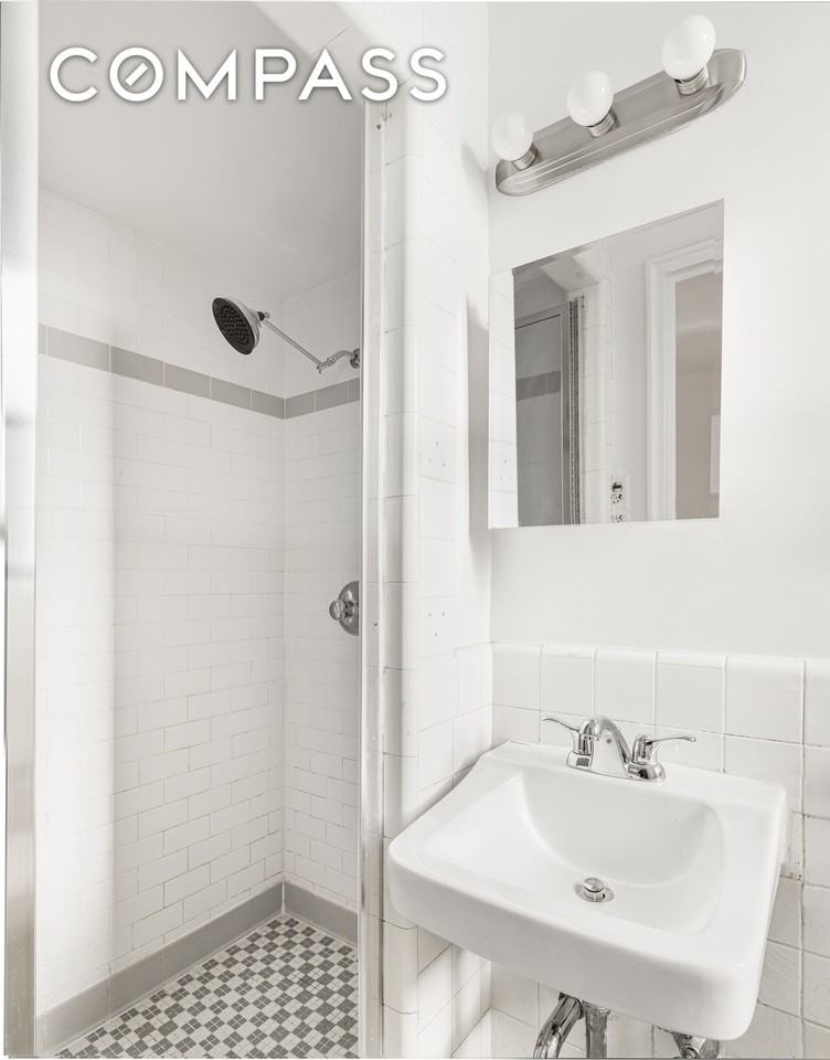 15818 Riverside Dr W #4E50 - Photo 7 of 17