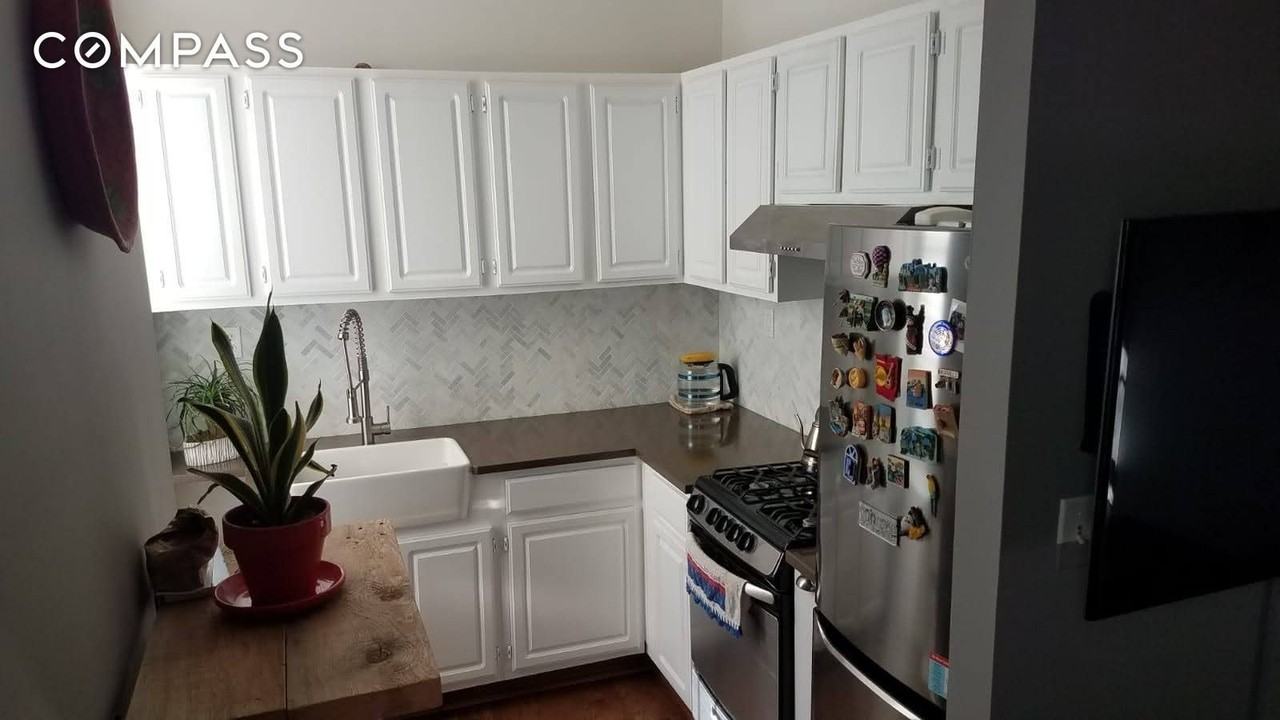 109 W 111th St #5C - Photo 3 of 11