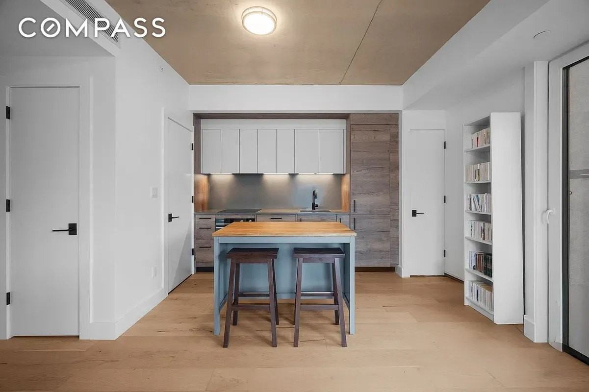 169 Huron St #4A - Photo 5 of 15