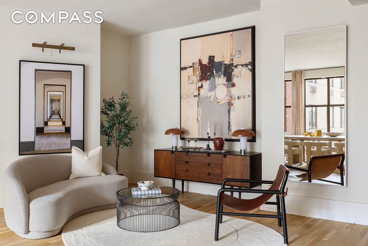 260 W Broadway #4C
