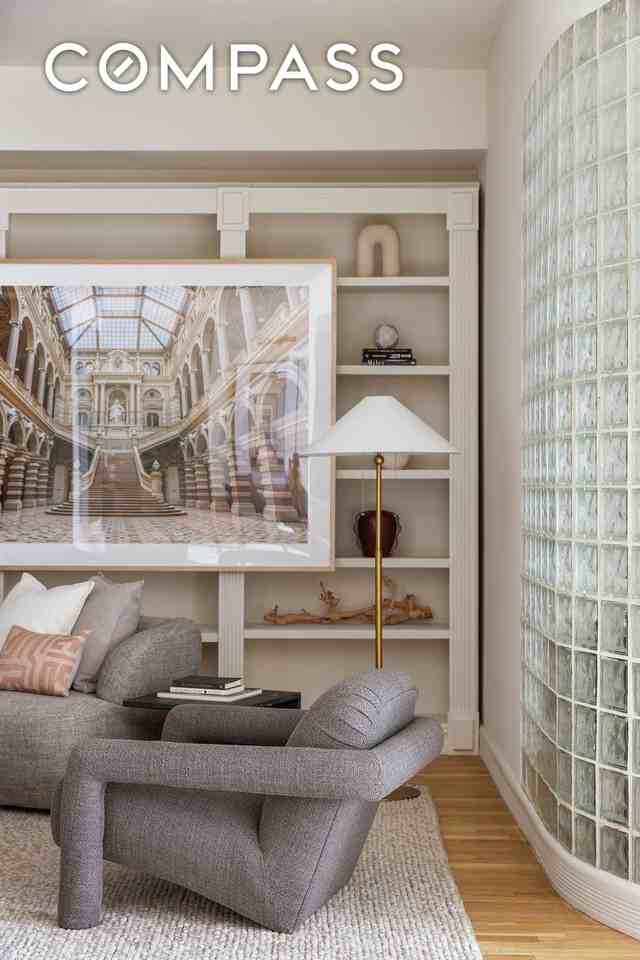 260 W Broadway #4C - Photo 7 of 24