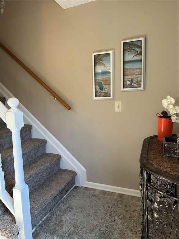 912 C Ave - Photo 4 of 39