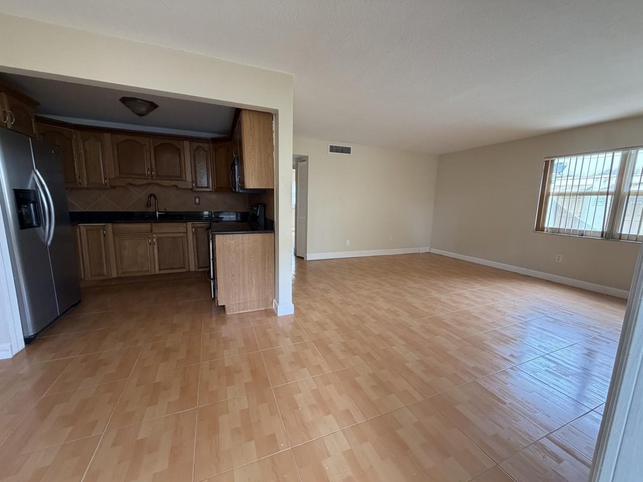 3660 Sw 60th Ave #2 - Photo 5 of 13