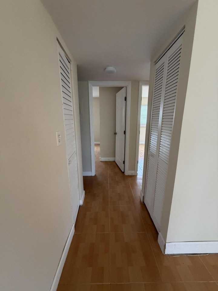 3660 Sw 60th Ave #2 - Photo 7 of 13
