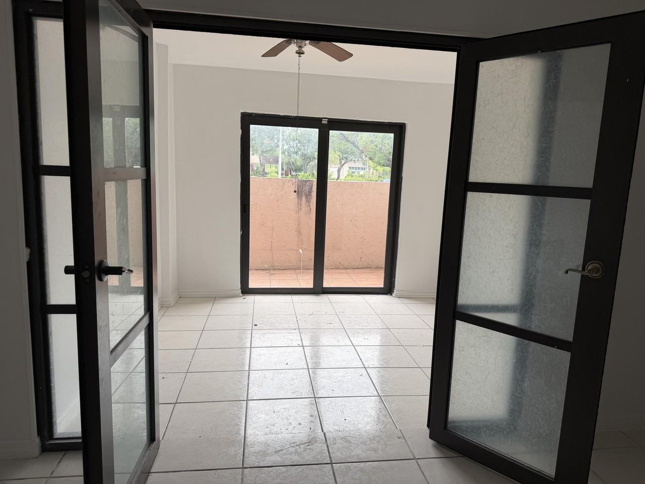 2700 S University Dr #4C - Photo 3 of 3