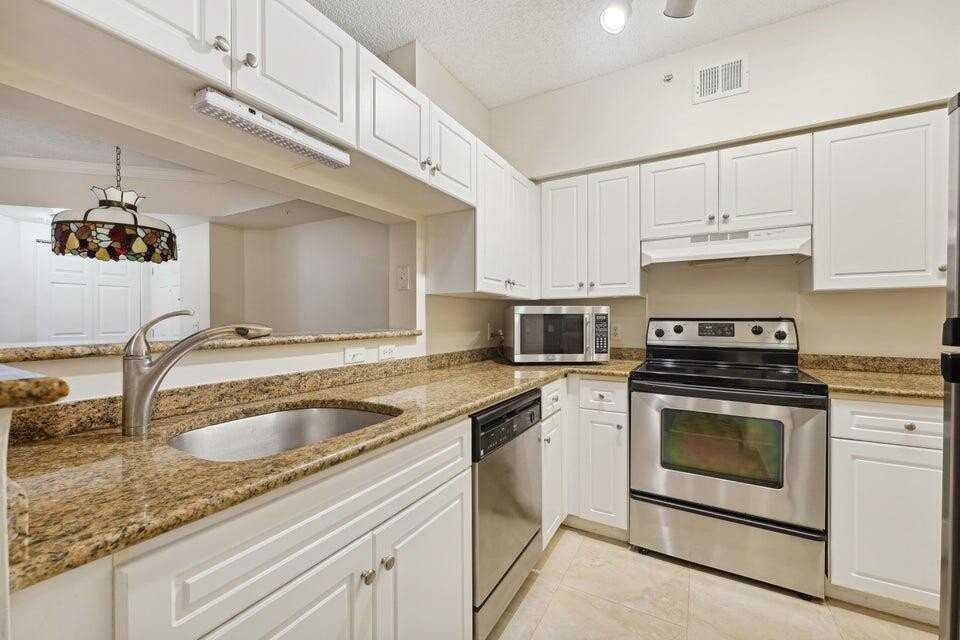 2120 Tuscany Way - Photo 2 of 17