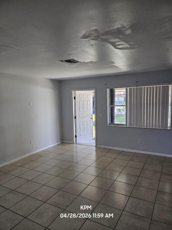 1002 Mcintosh St - Photo 7 of 11
