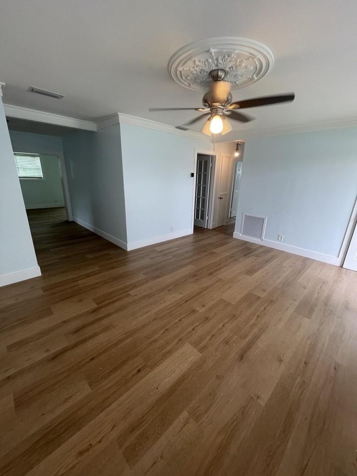 294 Springfield Dr - Photo 5 of 16
