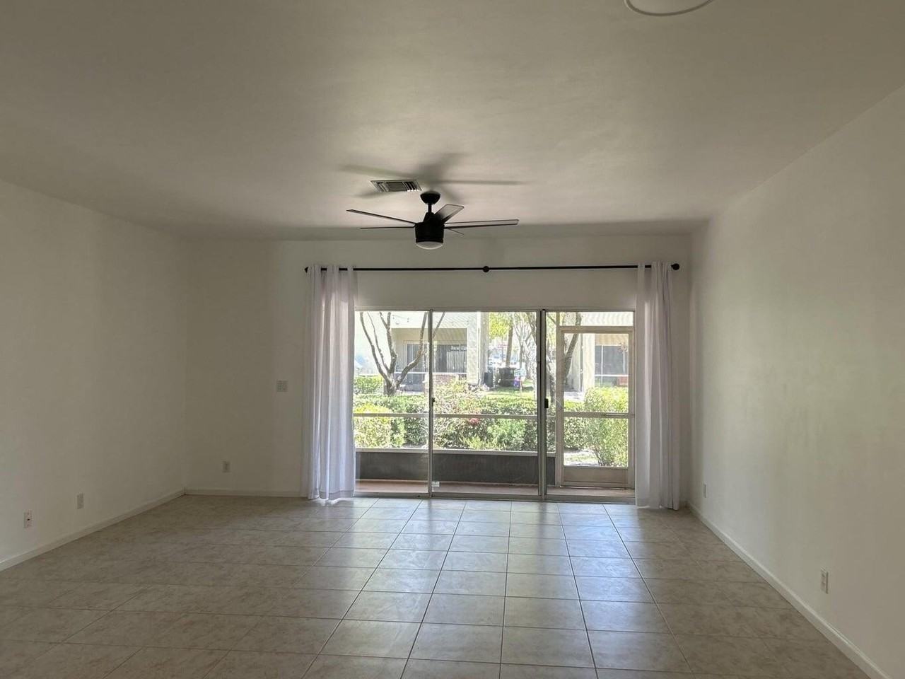 6974 Oak Bridge Ln - Photo 3 of 19