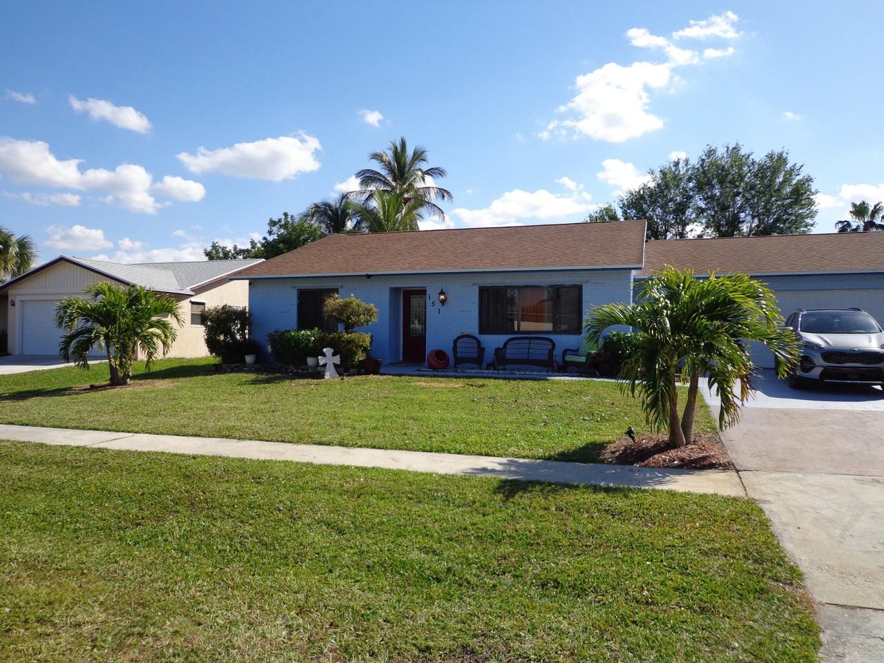 151 Cordoba Cir - Photo 2 of 24