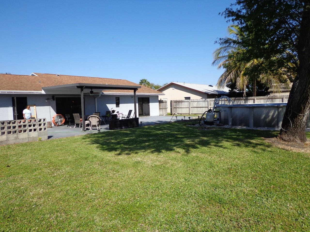 151 Cordoba Cir - Photo 4 of 24