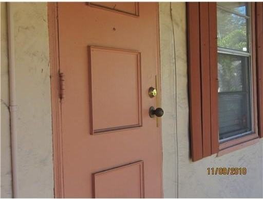 808 Se 6th Ct #1 - Photo 3 of 6