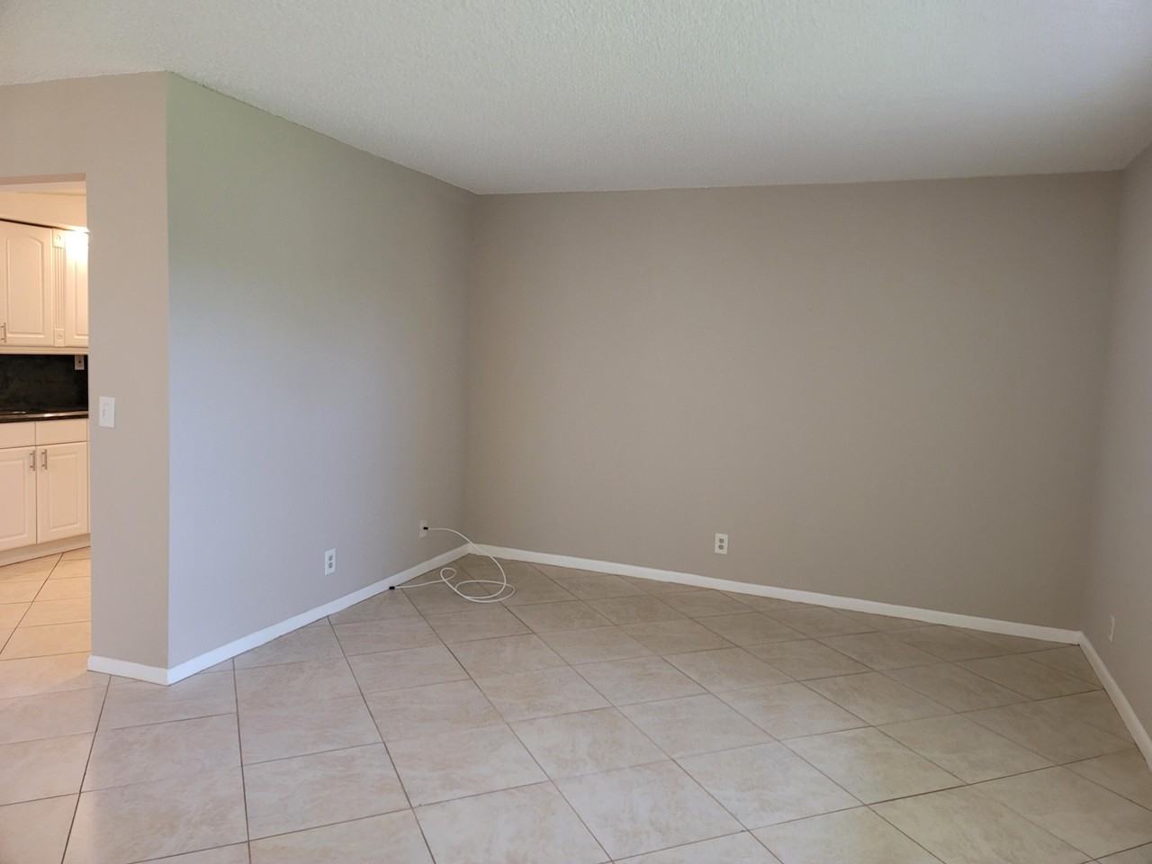210 Normandy E - Photo 3 of 15