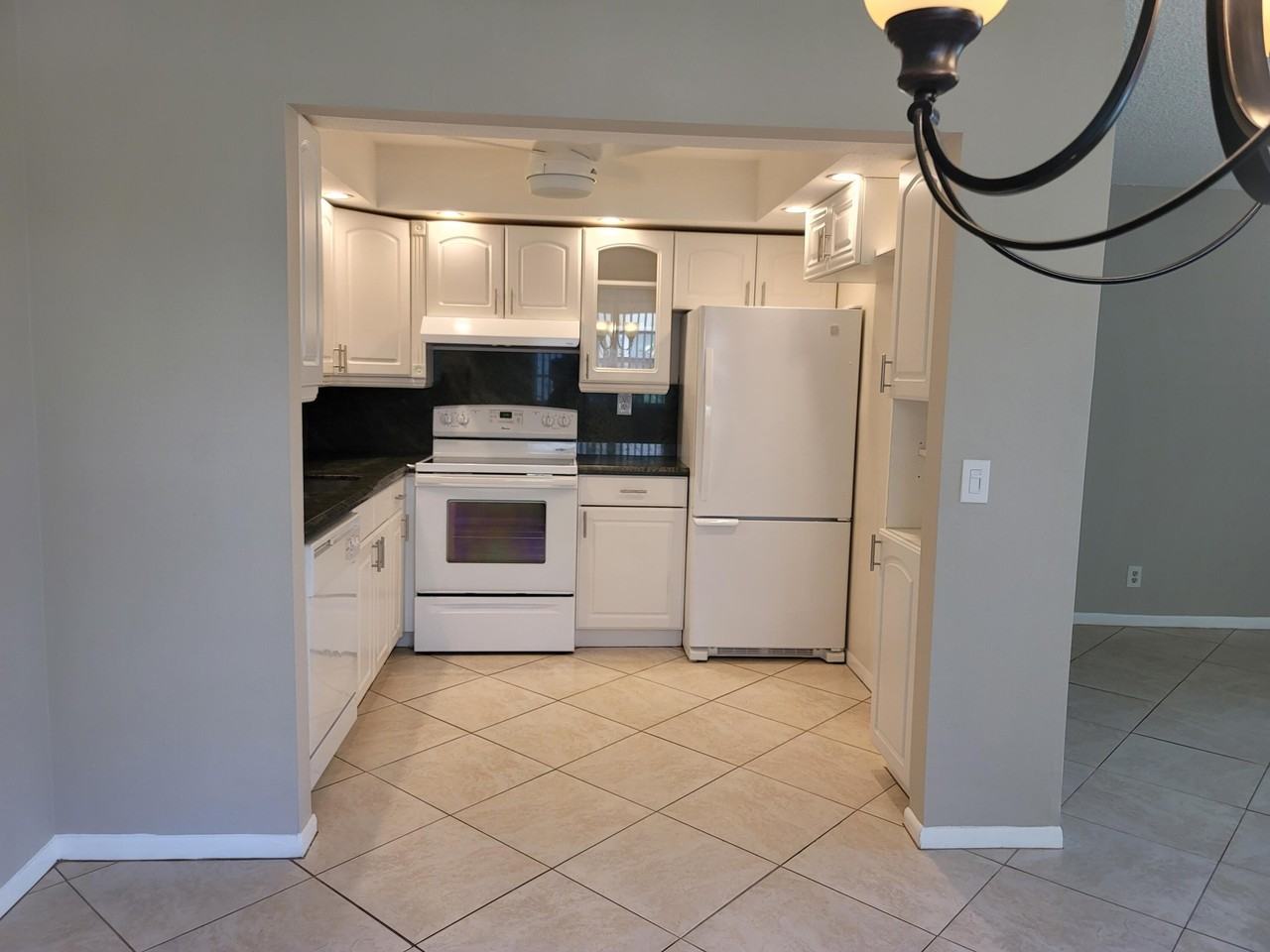 210 Normandy E - Photo 6 of 15