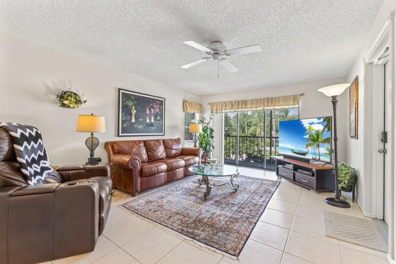 2732 Sw Matheson Ave #112B2 - Photo 5 of 27