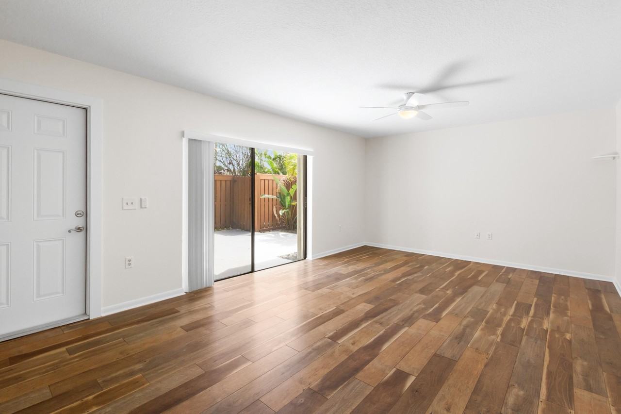 3900 County Line Rd #12C - Photo 2 of 32