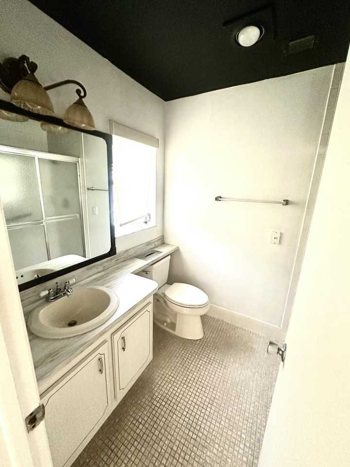 6792 Moonlit Dr - Photo 5 of 15