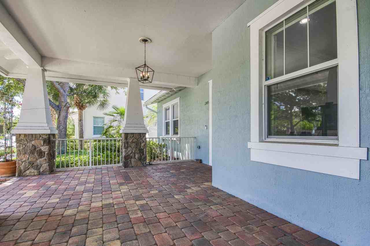 1345 Bourne Dr - Photo 3 of 27