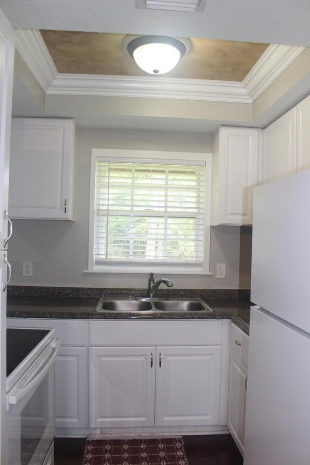 12667 88th Pl N - Photo 7 of 27