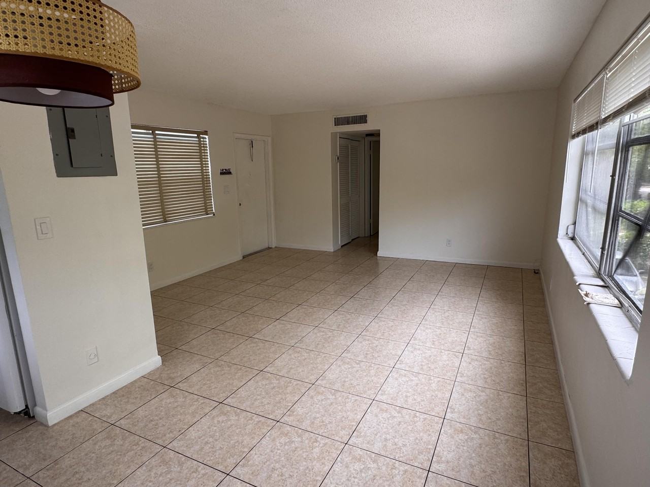 1940 Madison St #10 - Photo 6 of 12