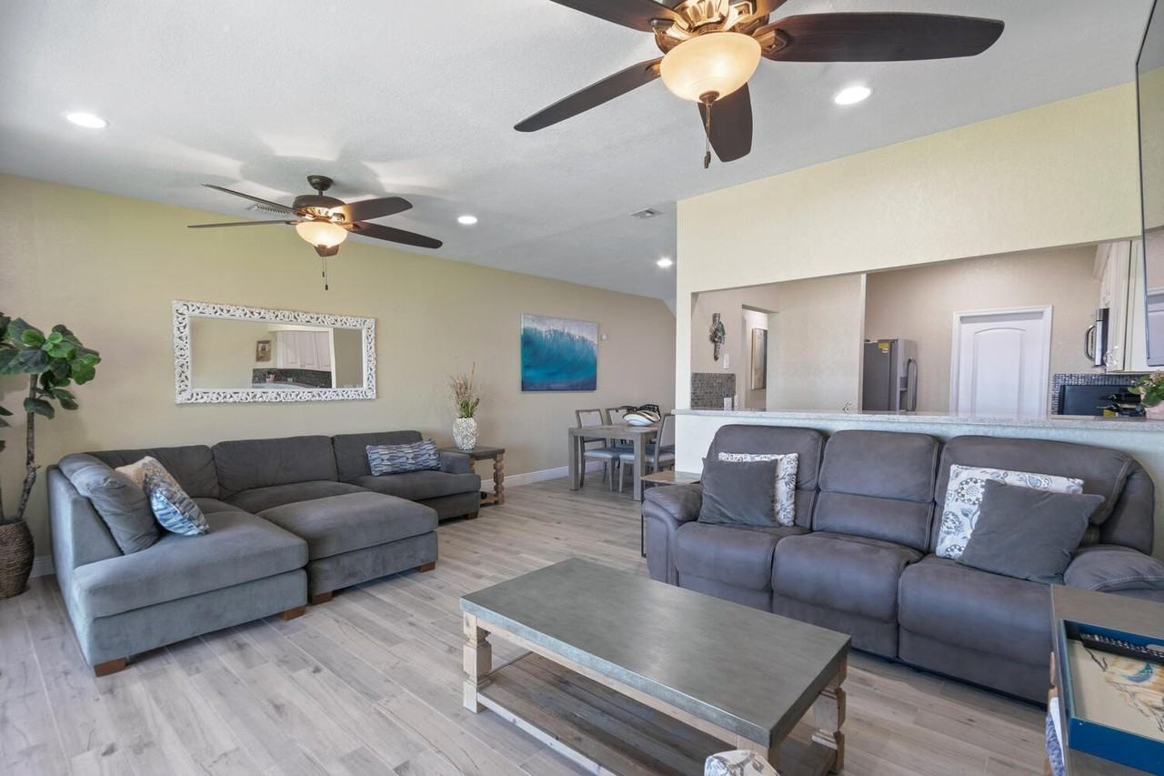 316 N Lake Dr - Photo 6 of 50
